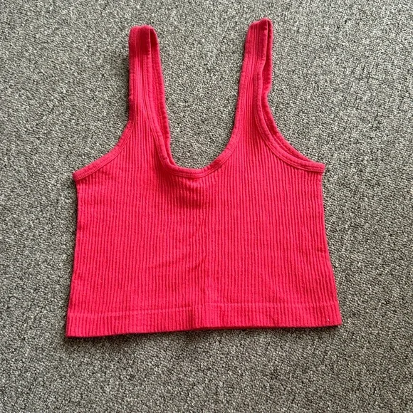 Pink/Red Ribbed Tank Top - Picture 2 of 3
